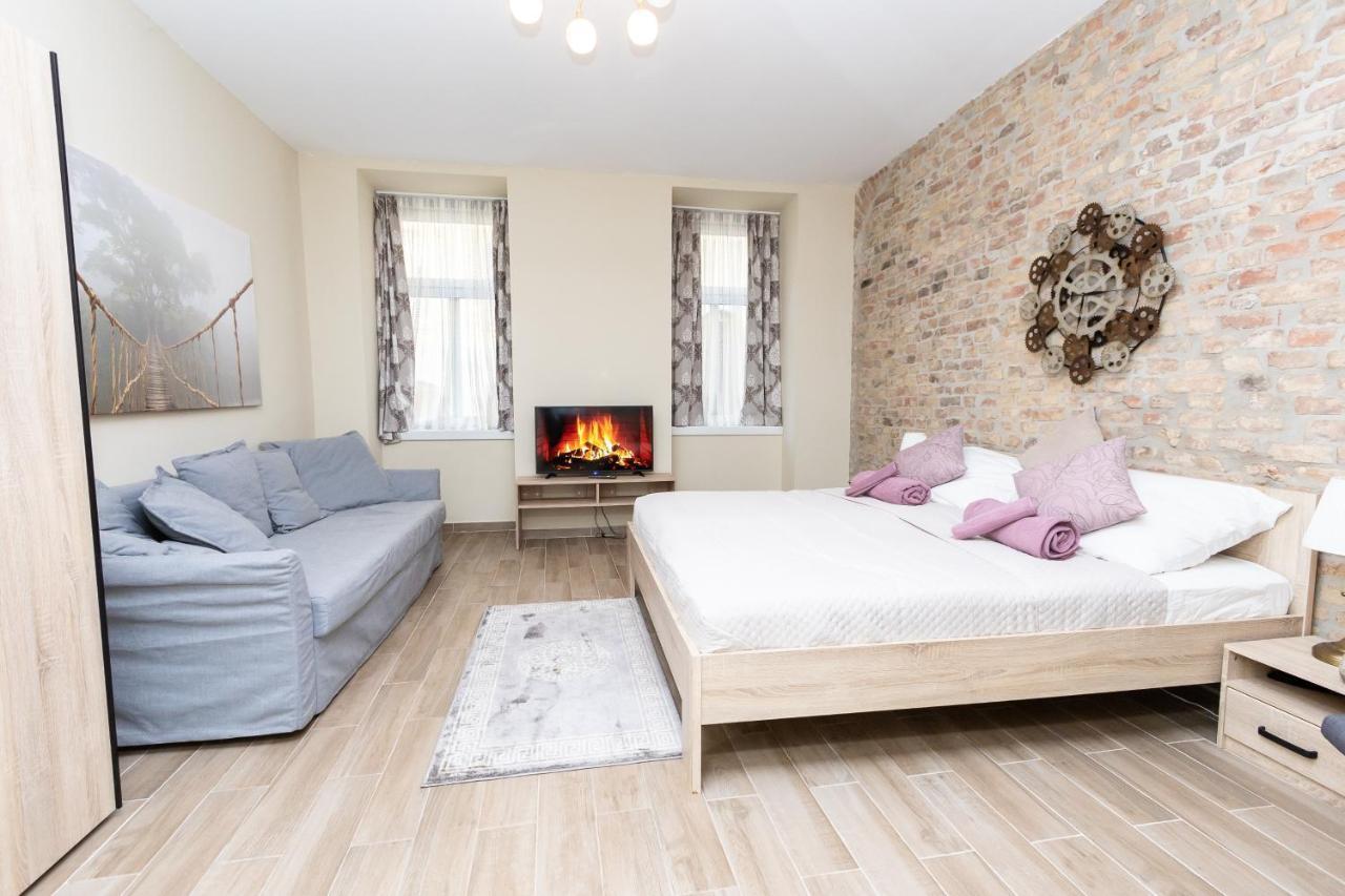 Comfortable Romantic 1 Bedroom Apartment Near Augarten Виена Екстериор снимка